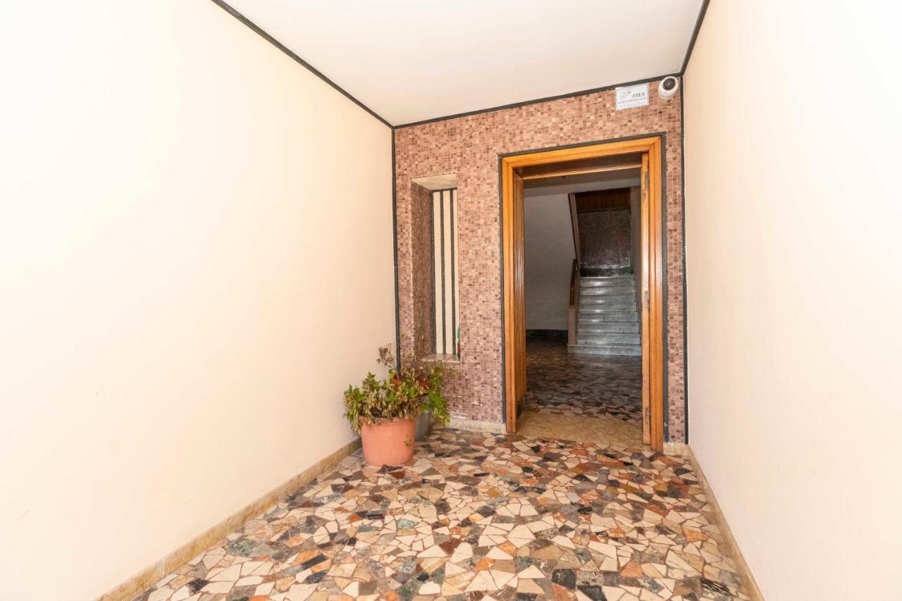 Charming Apartment With Parking! Turin Exterior foto
