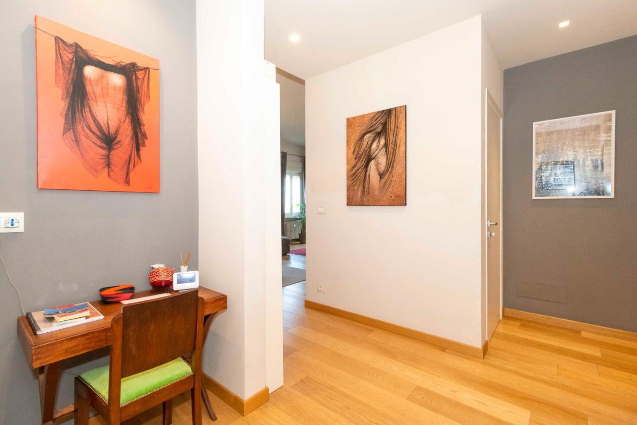 Charming Apartment With Parking! Turin Exterior foto